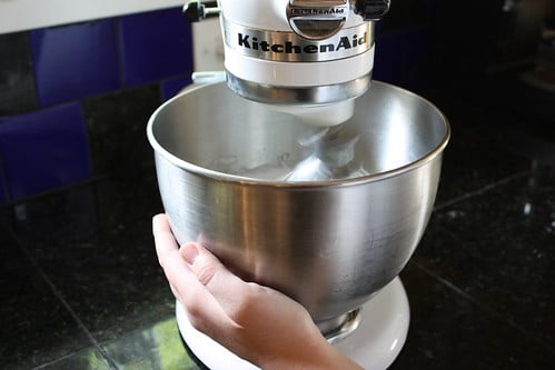 Cooling the meringue