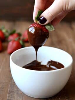 Chocolate Hazelnut Covered Strawberries | completelydelicious.com