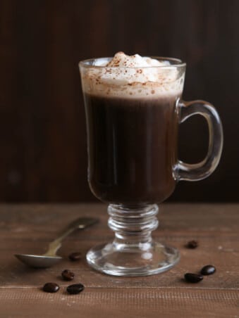 White Russian Mochas | completelydelicious.com