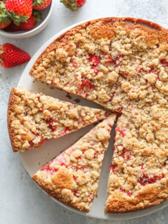 Strawberry rhubarb coffee cake with streusel topping