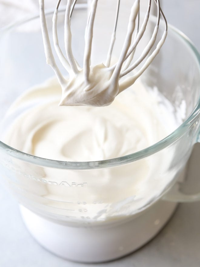 https://www.completelydelicious.com/wp-content/uploads/2018/08/how-to-make-perfect-whipped-cream-5-660x880.jpg