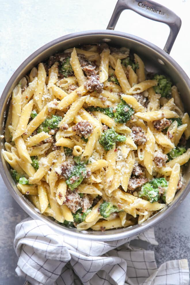 Easy one-pot sausage and broccoli pasta