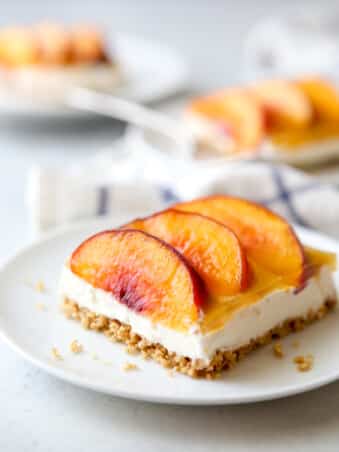 These peaches and cream delight squares are a delicious treat for a crowd!