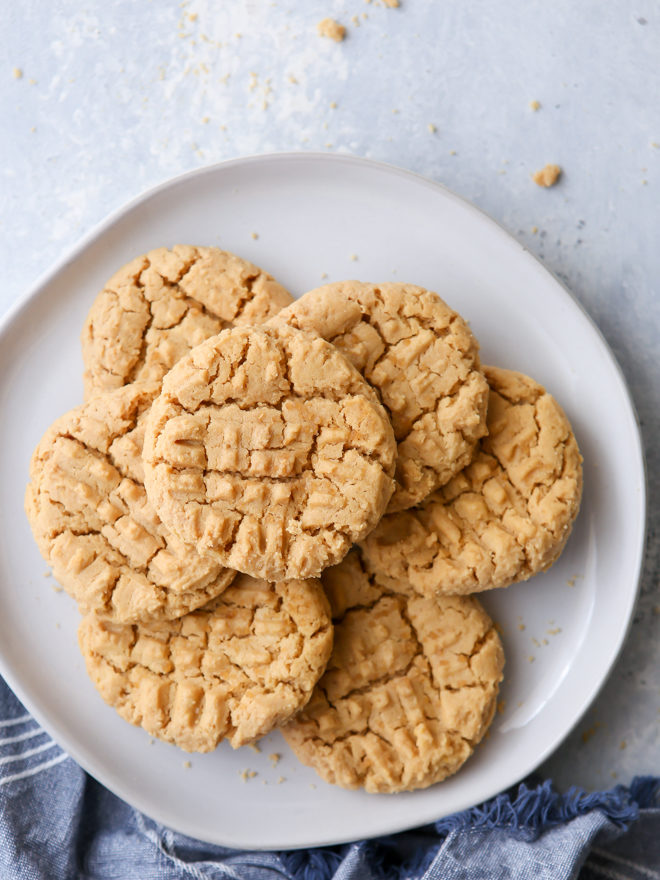These flourless peanut butter cookies require just 4 ingredients!
