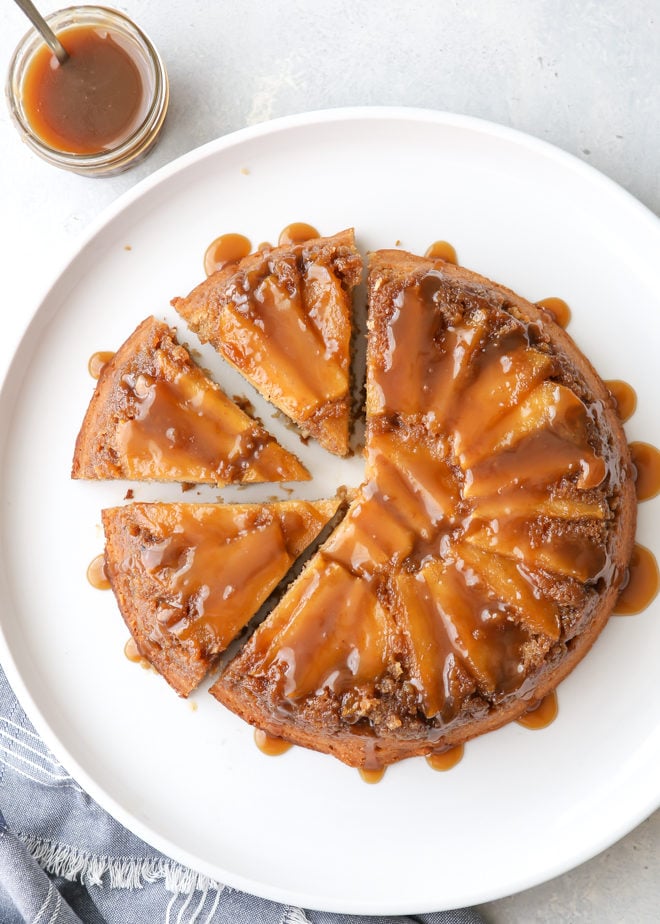 This caramel apple upside-down cake is perfect for fall!