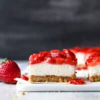 These no-bake strawberry cheesecake bars are a fun, easy, and delicious summer dessert!