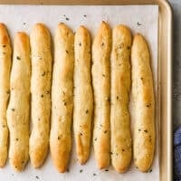 baked no-knead breadsticks