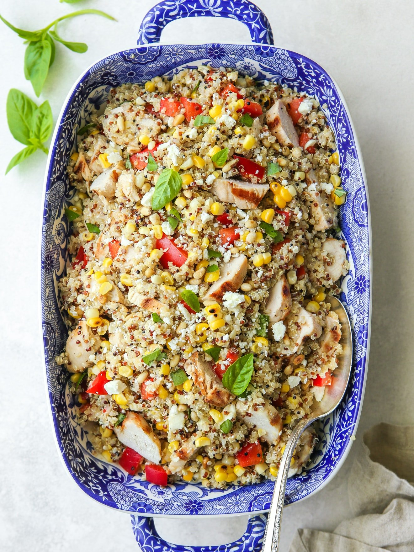Grilled Chicken Quinoa Salad – Venagredos