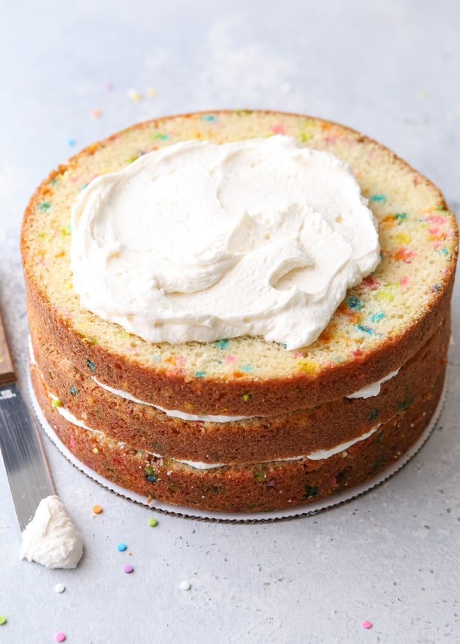 Frosting a 3 layer funfetti cake